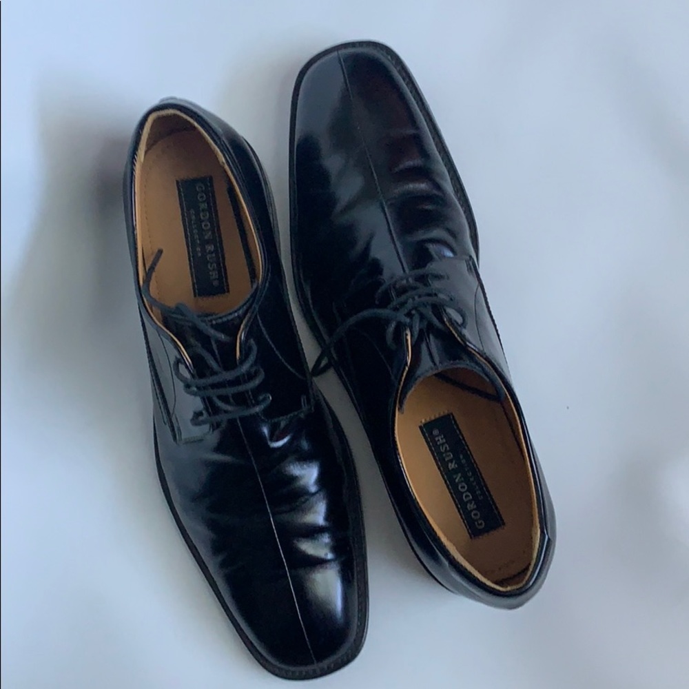 Men’s Dress shoe Gordon Rush black 9, EUC
